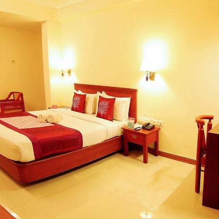 Kochi Hotel Archana Inn מראה חיצוני תמונה