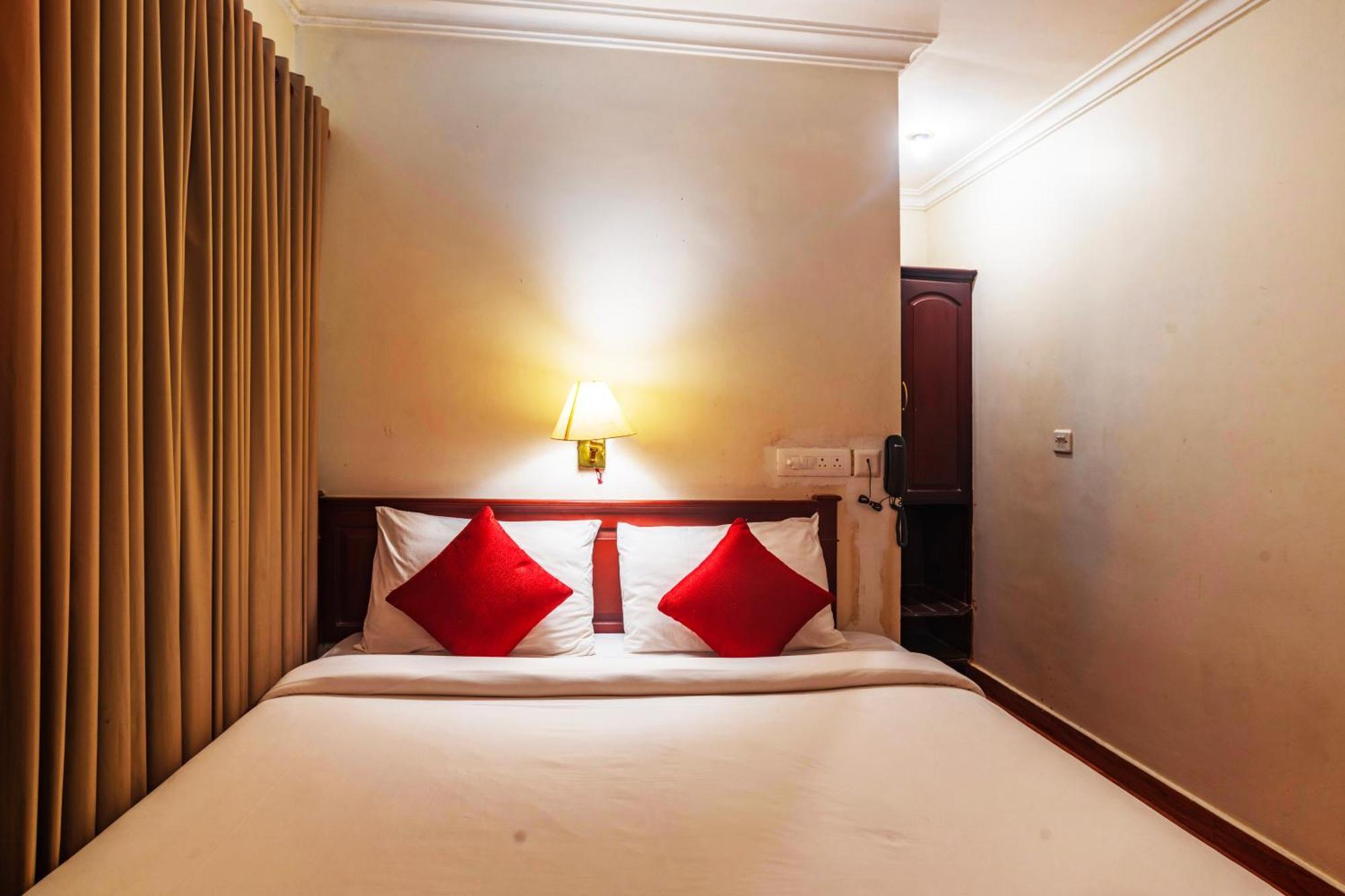Kochi Hotel Archana Inn חדר תמונה