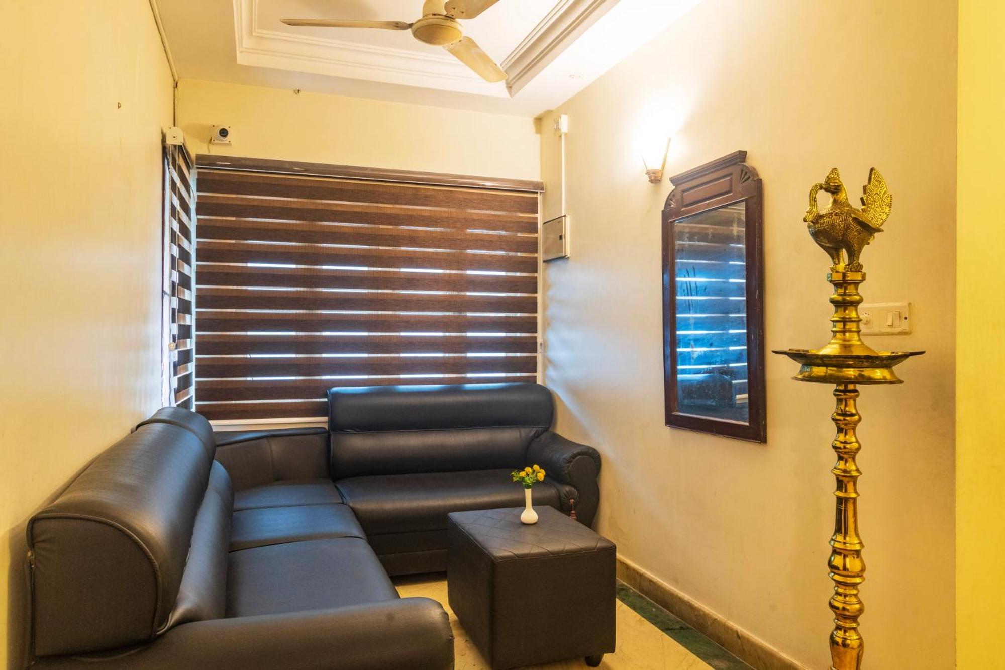 Kochi Hotel Archana Inn מראה חיצוני תמונה
