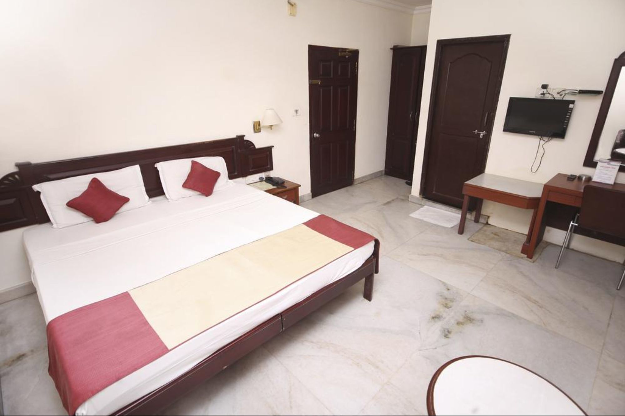 Kochi Hotel Archana Inn מראה חיצוני תמונה