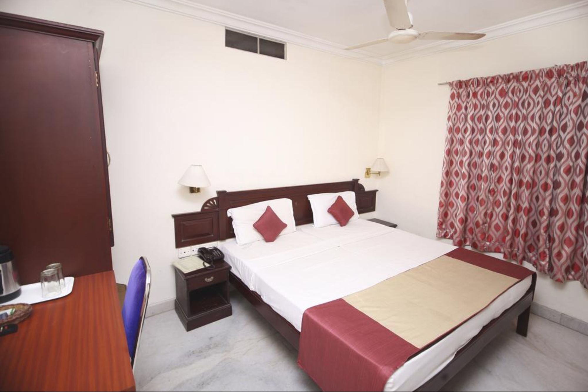 Kochi Hotel Archana Inn מראה חיצוני תמונה